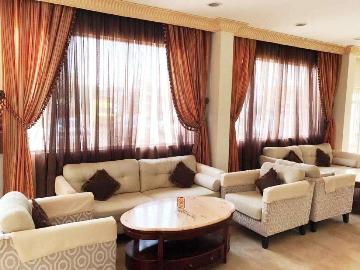 Al Safa Hotel Suites Джазан Екстериор снимка