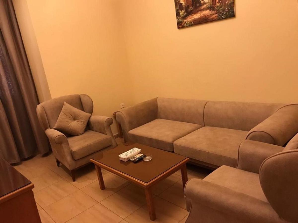 Al Safa Hotel Suites Джазан Екстериор снимка