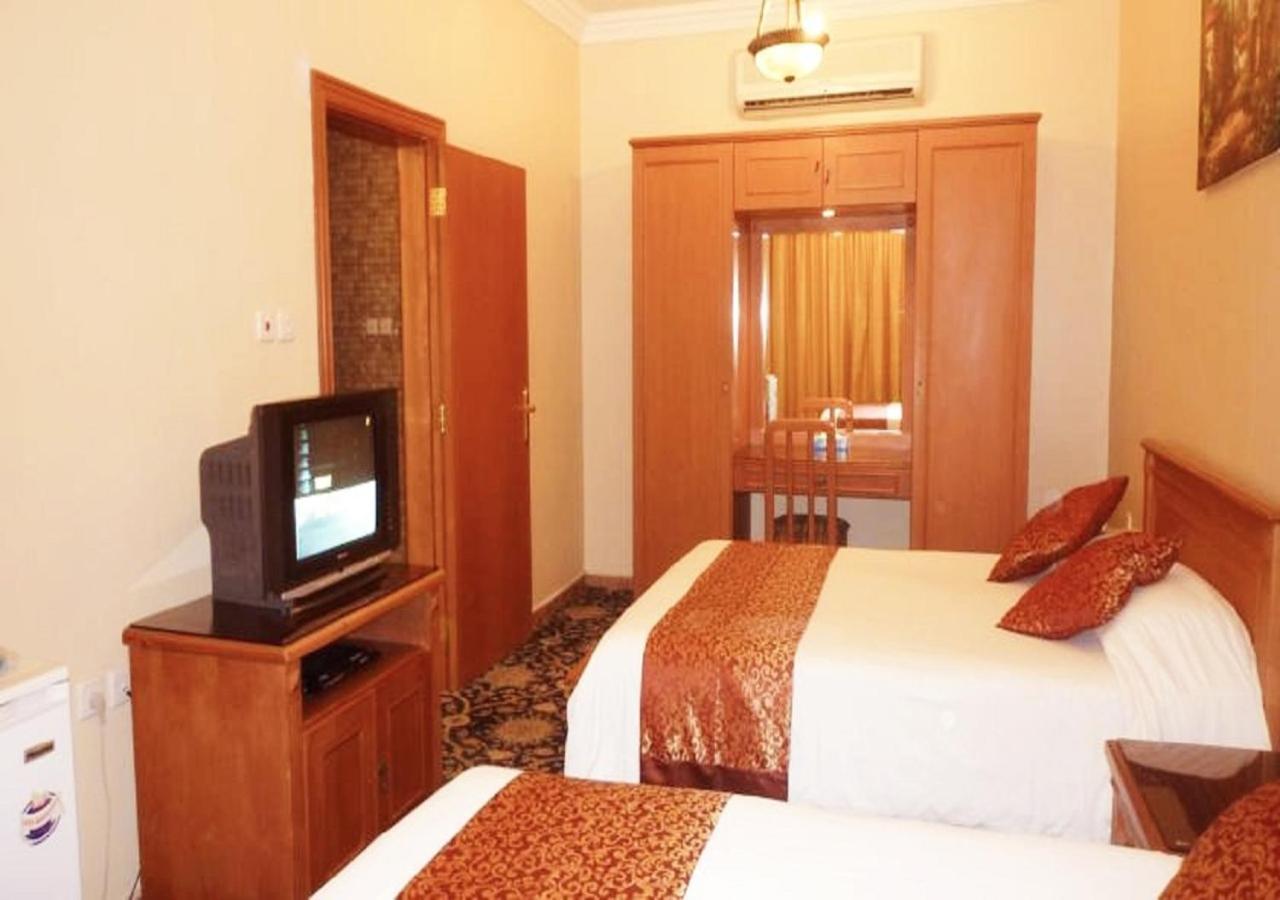 Al Safa Hotel Suites Джазан Екстериор снимка